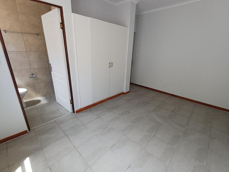 3 Bedroom Property for Sale in Perlemoenbaai Western Cape